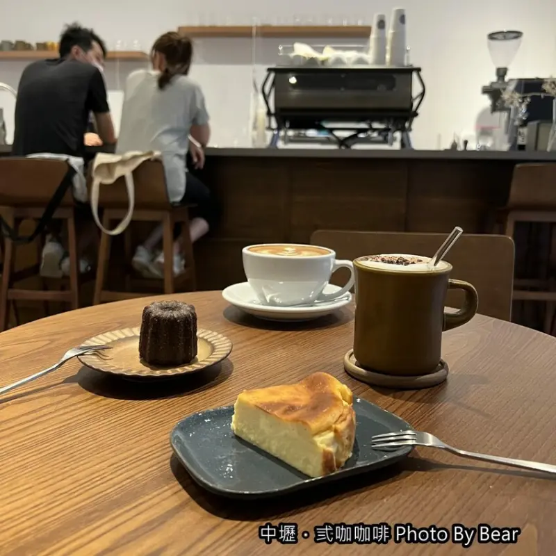 【中壢】「弎咖θricacafe．不限時自家烘焙咖啡館（手沖咖啡/手做甜點/寵物友善/文化二路)」 