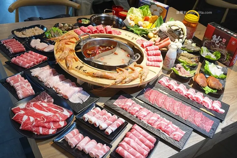 新開幕超市火鍋！545元吃到飽，超過120種讓你無限呷免驚！