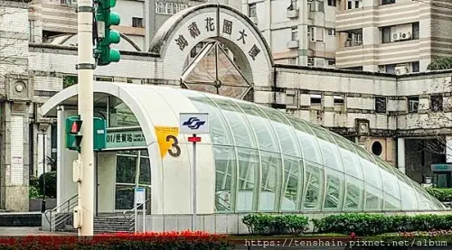 [信義101美食]海灘叢林 A Beach│信義區最CHILL的人氣餐酒館，把整座沙灘叢林搬進室內，讓你推開門就秒到峇里島！│2022打卡聖地、網美必訪餐廳，不限用餐時間，讓你拍好拍滿│