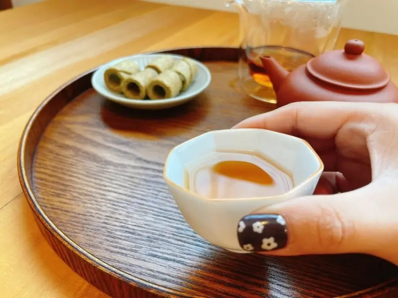 【台南 中西區】文青不只可以喝咖啡 來一杯療癒熱茶甲子園茶行 台南預約制老宅茶館