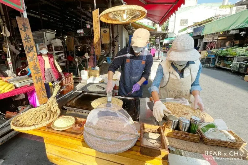 台中西屯區華美黃昏市場美食｜禾稼亞麻小米蔥餅/蔥油餅・香酥可口、健康無油煎