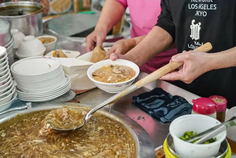 高雄美食｜在地人才知道的無名美食/肉羹麵就愛這一味