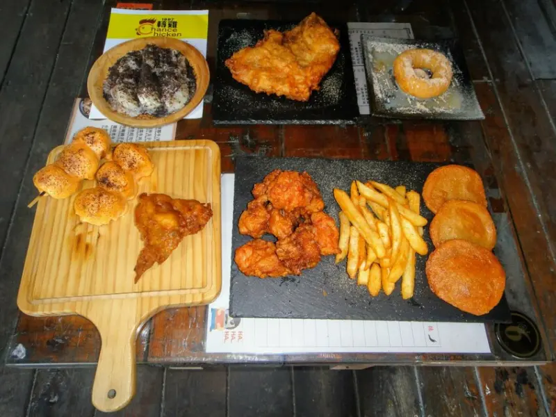 【美食】「轉雞炸物專賣店」龜山店，林口炸物雞排炸雞排推薦、林口長庚美食推薦 (附菜單)