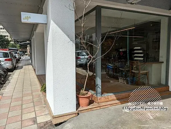 台北大安-[SODA] 近東門捷運站永康街步行5分鐘，晴光市場人氣咖啡廳Coffee Flair二店，招牌提拉米蘇甜點美味，多款自家烘焙配方豆與單品豆，木質調日系無印風舒適咖啡廳