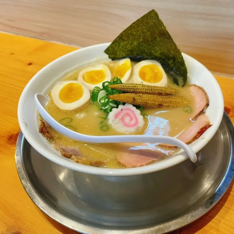 【台南 北區】超人氣豚骨家-小北店 讓人從北追到南的拉麵店