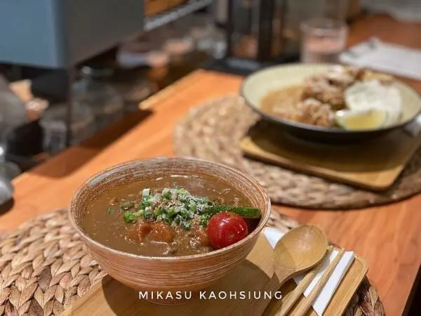 ∥高雄/食．三民∥惠飯店 Huihotel 食べ物の祝福 ๑網美級預約制咖哩飯！平價美味的大人味 免服務費