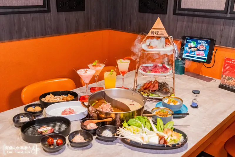 嚮辣和牛麻辣鍋來台中插旗了，和牛吃到飽竟然千元有找！！！