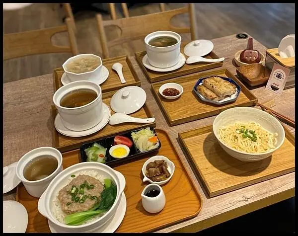 【台中港式燉湯/湯品推薦】【奉湯】燉湯的好，只有喝了才知道～夏季溫補、冬天滋潤養身