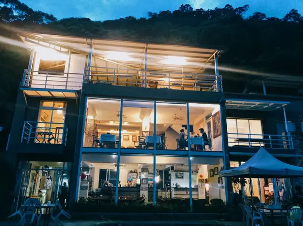 【花蓮】向陽山茶鋪｜邊賞夜景邊吃飯好浪漫＊