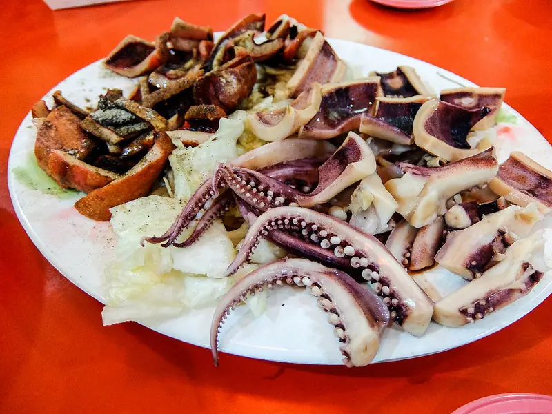 宜蘭 廟口紅糟魷魚再訪, 能停車的美食才叫美食, 同場加映30年老店檸檬愛玉