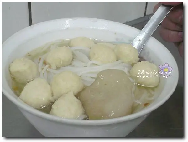 [食記]宜蘭老街+信利號貓耳朵魚丸米粉
