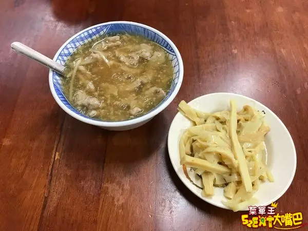 宜蘭市美食肉羹》傳承蒜味肉羹菜單價位大公開！在地人的老口味特色肉羹～推薦蒜味肉羹、肉羹麵、肉羹米粉。
