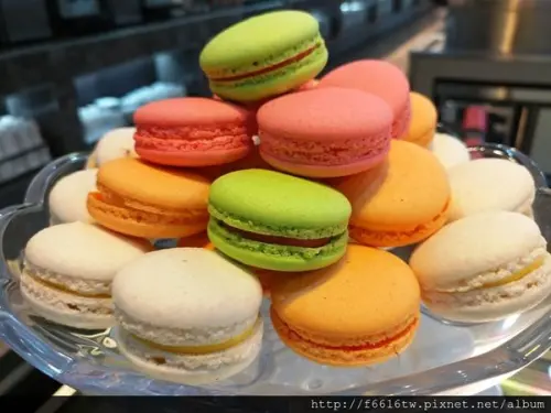 2017吃到飽【宜蘭 礁溪】長榮鳳凰酒店-法式繽紛馬卡龍擄獲少女心-桂冠自助餐廳