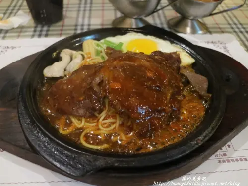 【宜蘭礁溪鄉】礁溪牛排館『林紅牛排』飲品無限供應/備有停車場