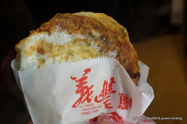 【宜蘭羅東】義豐蔥油派－羅東夜市超夯美食，酥酥脆脆的蔥油派！