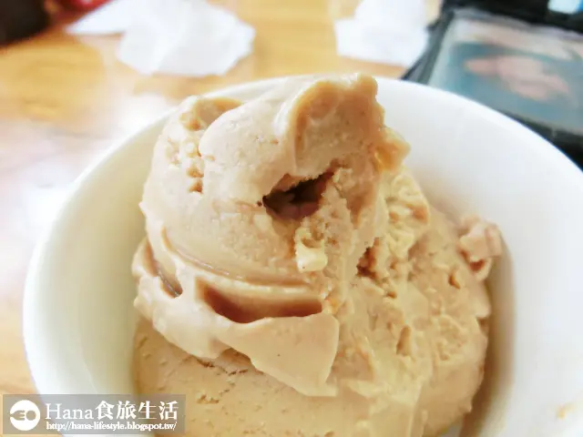 
【宜蘭羅東】香廚米粉羹 臭豆腐 綿綿冰 |  最愛花生口味綿綿冰 夏日消暑 濃濃傳統味 臭豆腐外酥內軟嫩 便宜又好吃!
