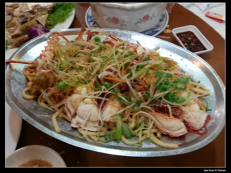 [味芳海鮮園]在地饕客推薦的好料理