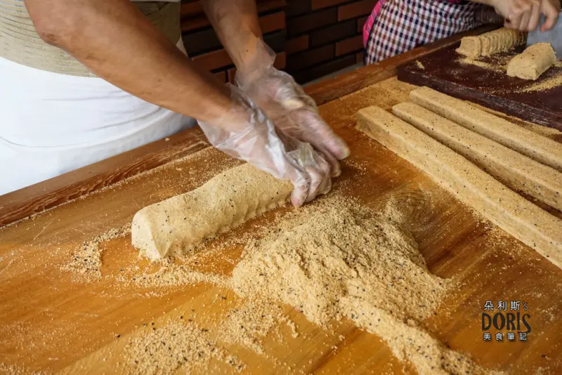 ♚食記♚宜蘭冬山 麥芽酥 麥芽糖 花生糖 牛舌餅 宜蘭伴手禮 宜蘭必買 伴手禮 排隊店 手工現做 宅配 冬山鄉-春記麥芽酥