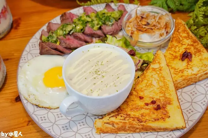 春三朝午：台中必吃早午餐，超狂3隻酥炸雞腿義大利麵、雙倍牛排