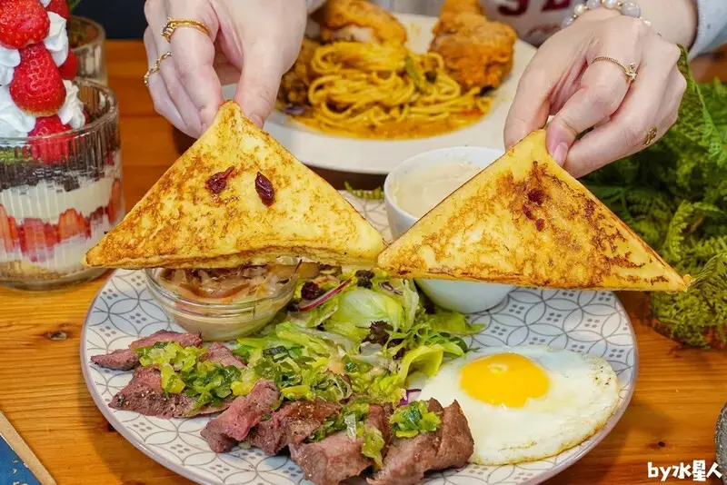 春三朝午：台中必吃早午餐，超狂3隻酥炸雞腿義大利麵、雙倍牛排