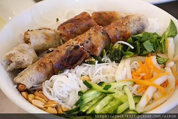 {新竹美食}明昌越式餐館：在新竹也可以吃到最道地的越式料理，