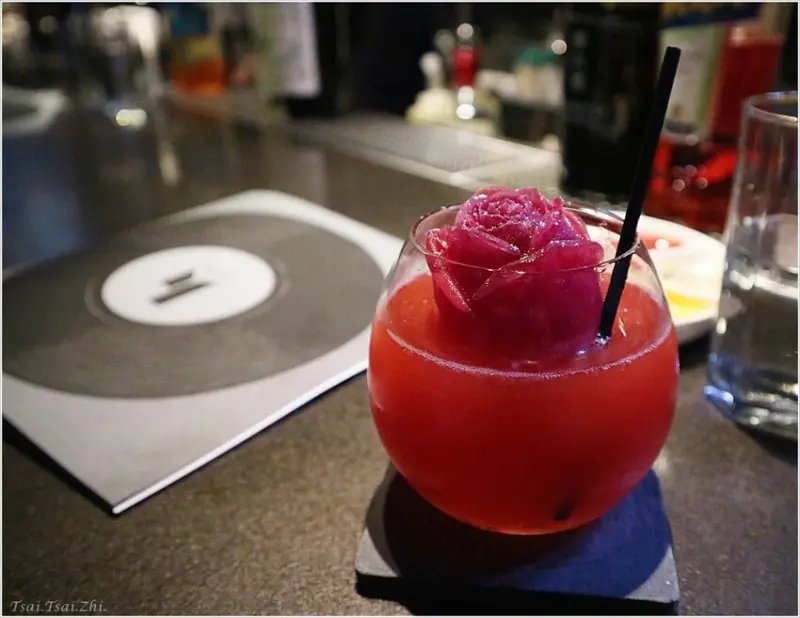 [台北大安]MADE Taipei|東區質感時尚餐酒館/酒吧，餐點、調酒都有一定水準！