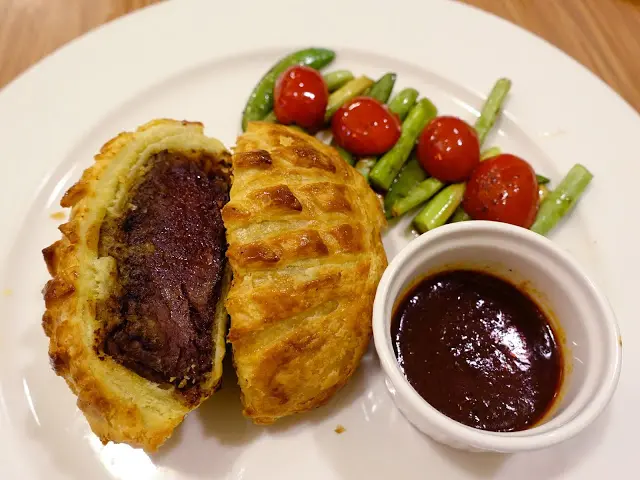 [食記] àlohas野草餐廳。紐西蘭草飼牛做成的威靈頓牛排!自然健康的原味料理!
