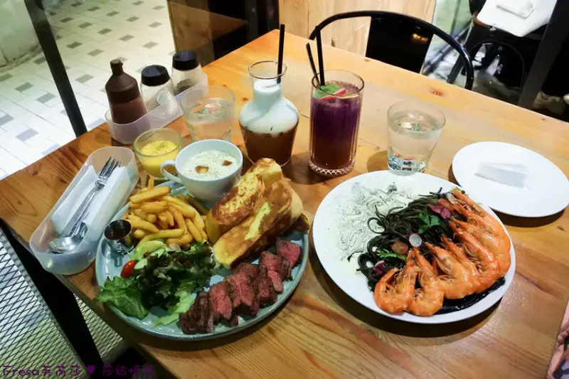 台中市北區台中早午餐【禾間糧倉】草悟道科博館聚餐餐廳推薦.澎派大份量全日早午餐.生意爆好務必訂位│義大利麵│勤美商