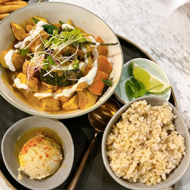 台北信義區 松菸美食| BaganHood 蔬食餐酒館 | 異國蔬食 未來肉新食尚 | 顛覆VEGAN想像 