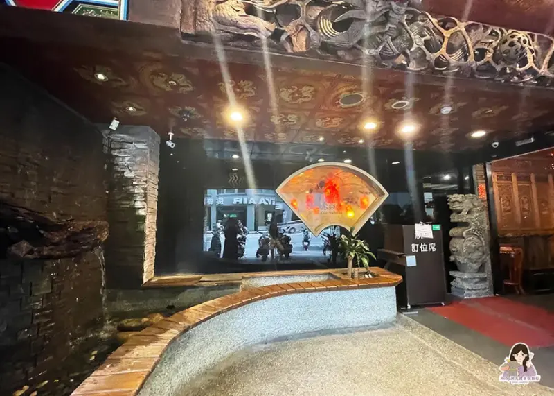 【台北美食】老四川巴蜀麻辣燙-台北長安店，麻辣鴨血豆腐吃到飽