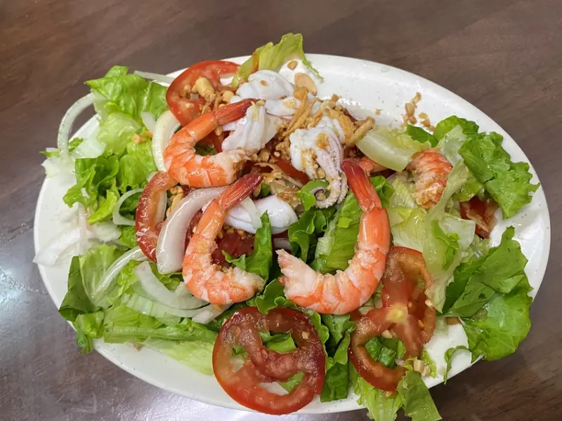 【台中 越南料理】佳華越南美食，菜單無雷道地越南平價小吃