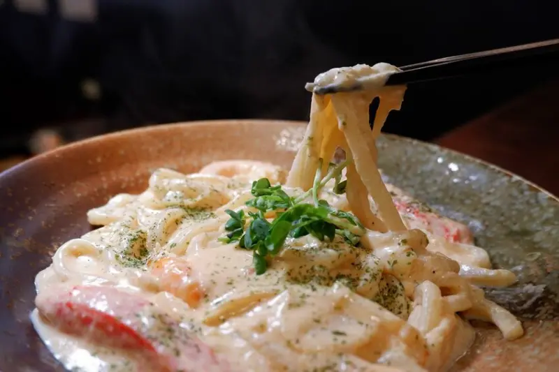 【三重居酒屋，串燒】夜こそ Yorukoso 平價又美味的居酒屋，每一道料理都是喜悅的能量！