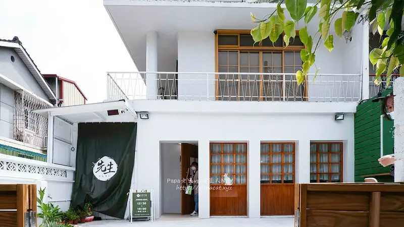 台中西區｜甜點 先生Sensei千層蛋糕-純白建築品嘗 30層千層蛋糕