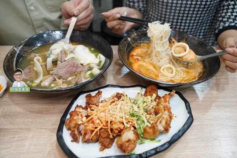 新竹|楊家米干雲南美食_新竹城隍廟周邊巷弄美食。道地雲南美食。正宗泰國料理。每日限量手工製作米干。吃足異國風味料理。營業時間地址菜單