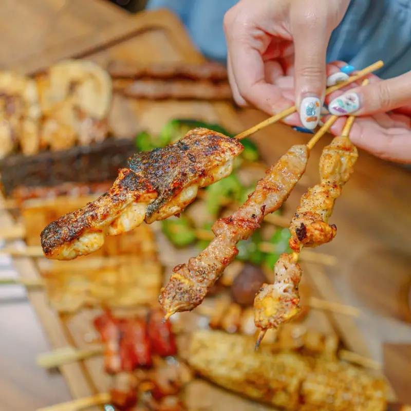 銅板價串燒，連肉串都只要39元，幾乎無雷、品項多元的小資串燒 | 【新北 蘆洲區】享烤串燒-蘆洲民族店