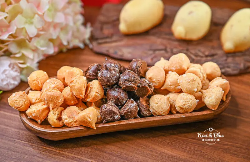 新甜點推薦，奇想花園-朵朵小泡芙、檸檬小蛋糕，小泡芙有墨西哥紅椒口味耶! -妮妮布魯