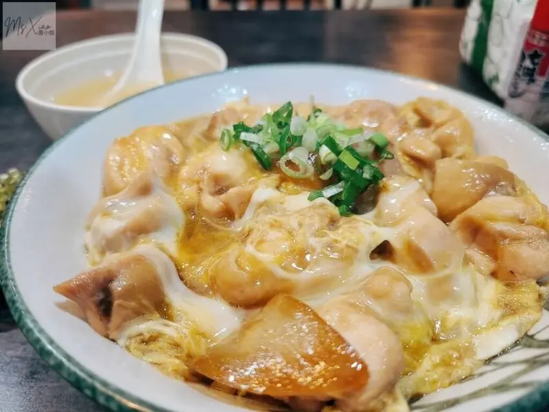 胖老闆丼飯｜北投復興崗站cp值超高的親子丼‧漢堡排飯 - Ms.Xiao蕭小姐