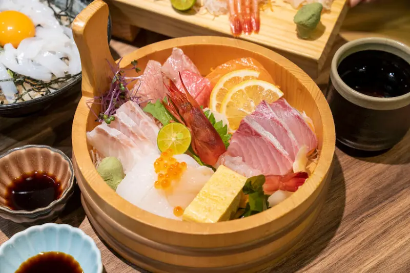 台北 赤木鮮魚店｜日本主廚主理，價廉味美生魚片丼飯定食，日料解饞的好選擇