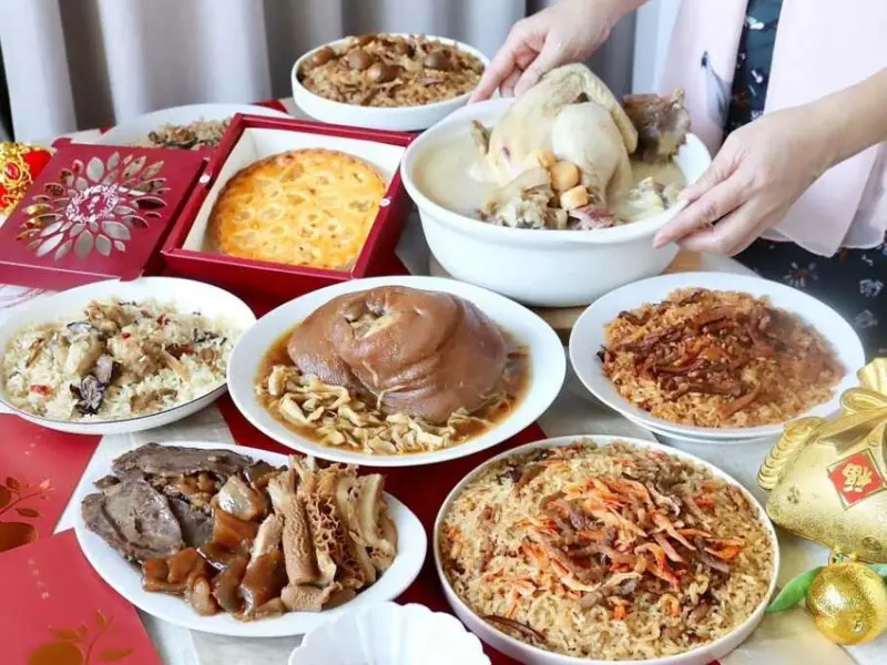 冊子|今年吃過最好吃的油飯！2024冊子年菜全品項開箱，吃過的家人朋友一致好評。明星最愛彌月油飯 – 艾瑞絲的吃貨日常