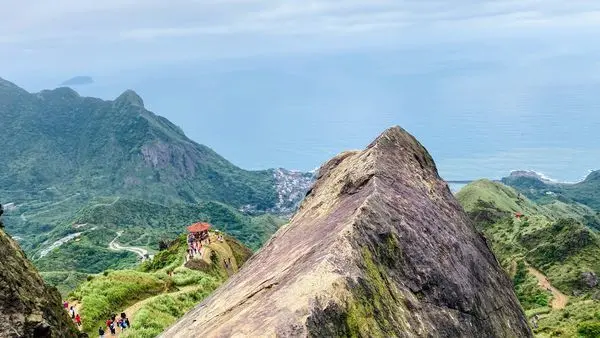 新北熱門打卡景點|茶壺山攻頂|黃金稜線步道|絕美山海美景盡收眼底|來一場山海之戀