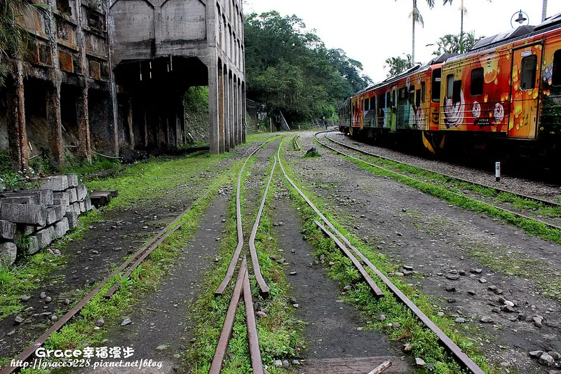 搭乘台灣好行木柵深坑線,來趟深坑平溪幸福小旅行