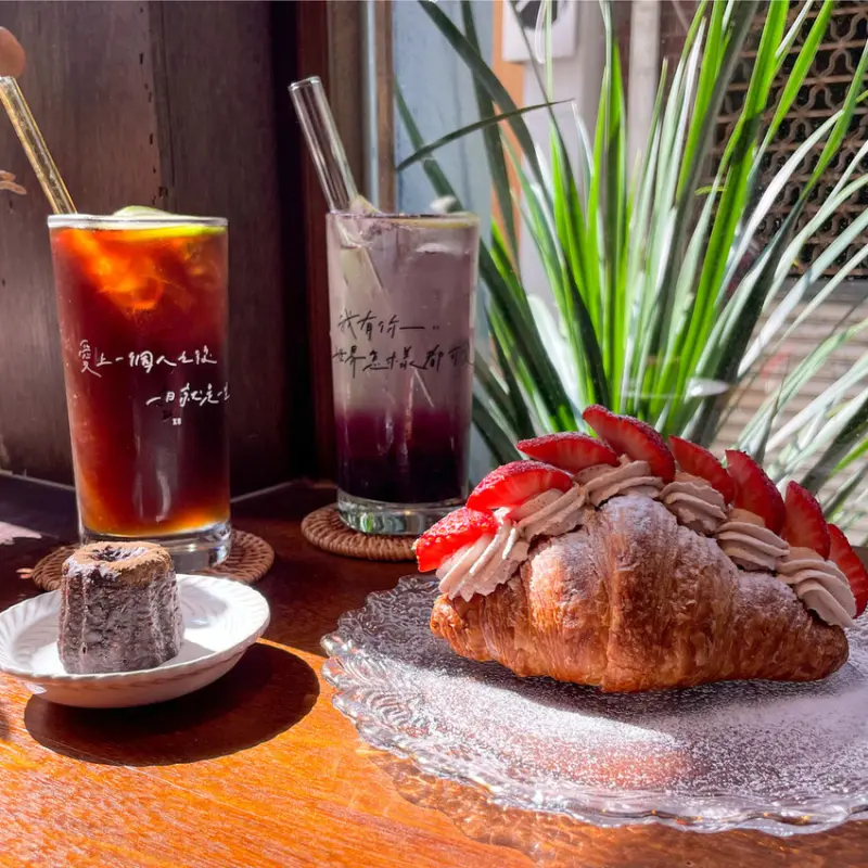 【台南 中西區】柳暗花明又一美味 伯虎在旗樓・台南蝸牛巷 可宅配可麗露、可頌麵包