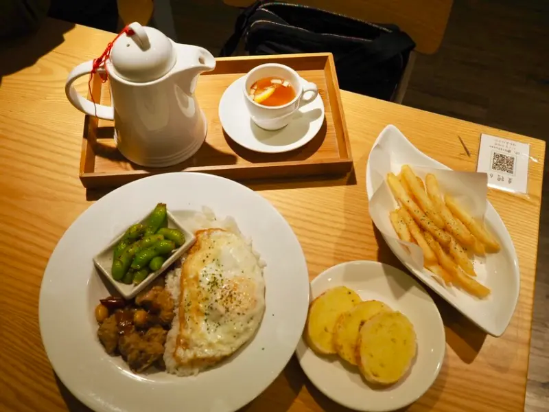 大同區蔬食餐廳推薦 O2Deli歐兔啡食館 圓山捷運館 植物肉餐點肉感十足