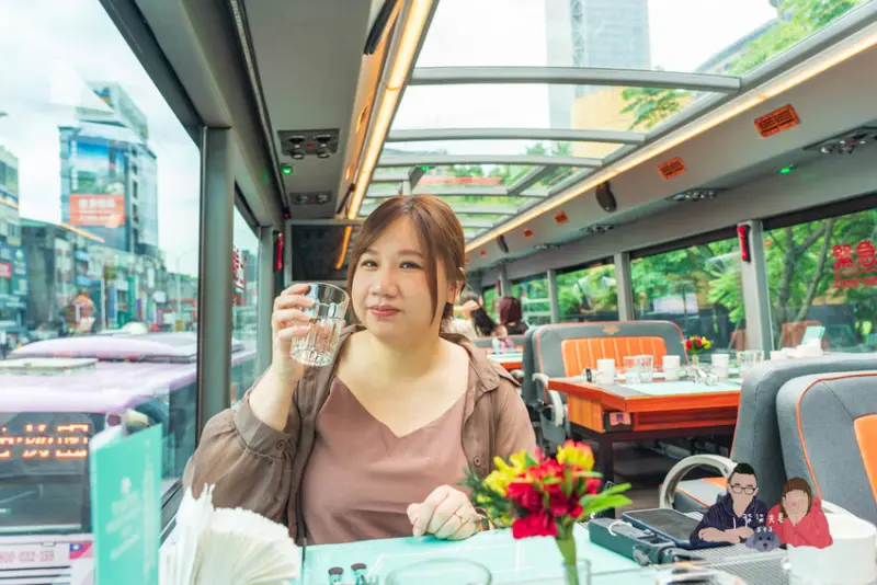 台北雙層餐車第三季，米其林寒舍食譜粵式港點、大菜端上車，土生土長台北人居然也有出國旅遊的興奮感！｜柒柒夫妻543