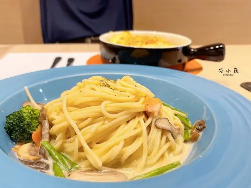 台中95元起平價義大利麵，加焗烤加飯加麵客製化，紅茶無限暢飲，動漫公仔擺設超吸睛 - Cyndi loves享食天堂