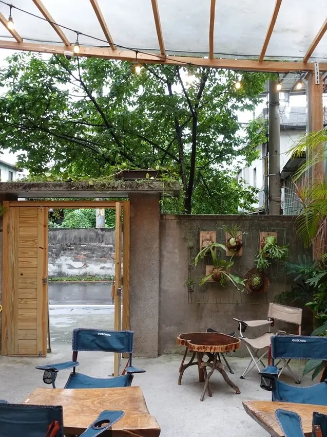 [食記]新北板橋府中JAG這個浮洲-老宅叢林露營風咖啡廳♥北藝大咖啡廳/北藝大美食/府中咖啡廳/府中美食/板橋咖啡廳/板橋美食