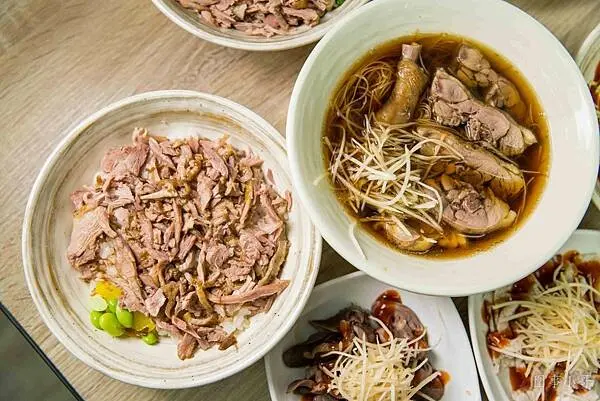 公館平價美食-鐘予原味當歸鴨公館店，喜歡當歸鴨料理的同學們記得參考下～不管當正餐或點心都很適合