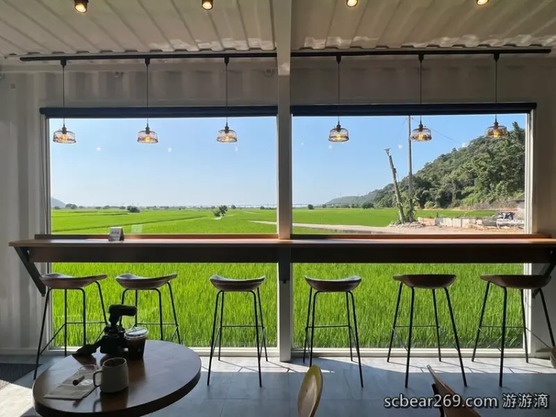 台中市外埔區【台中外埔】「蜜境_MiJing．忘憂谷田野間裡的預約制景觀咖啡，綠油油稻田好療癒，還有手作甜點和披薩」