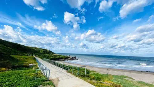 台灣極北點│富貴角燈塔│新北CP值超高山海步道│老梅沙灘老梅石槽│觀海夕照沙灘綠石槽山海美景一次擁有