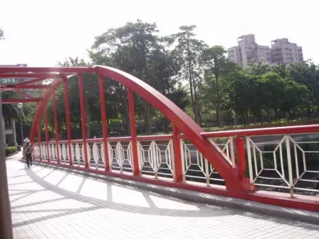 抓住青春的尾巴～朝陽公園外拍                
      